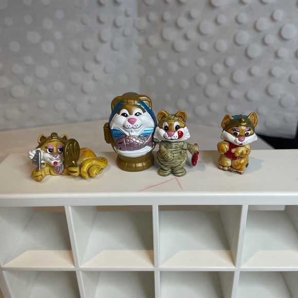 💕 3 for $10- KINDER FERRERO SURPRISE EGYPTIAN CATS - Picture 1 of 10